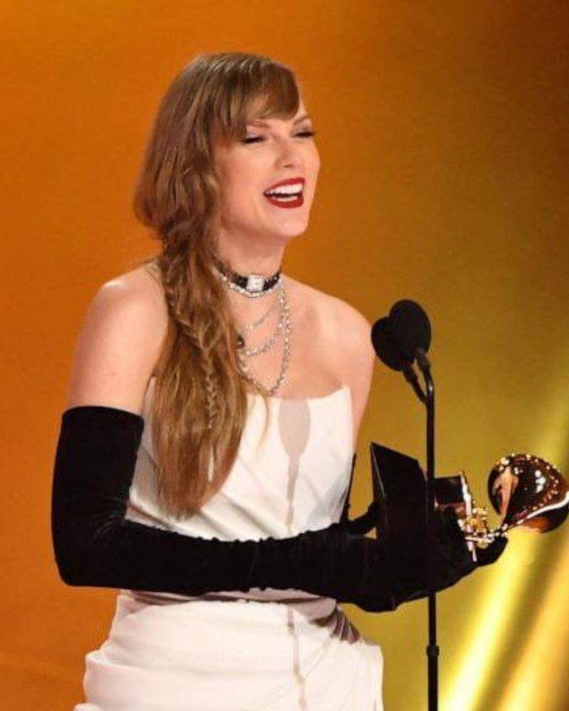 X.com/tswifterastour